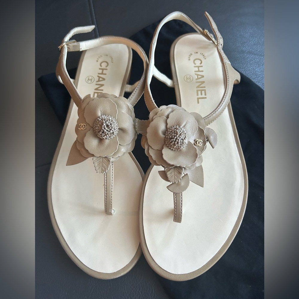 Chanel Brown Leather Camelia Thong Slingback Sandals - Picture 8 of 12